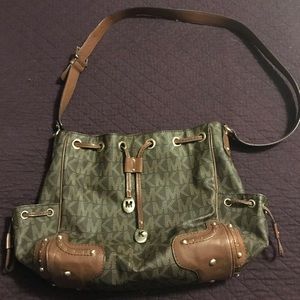 Authentic Michael Kors crossbody